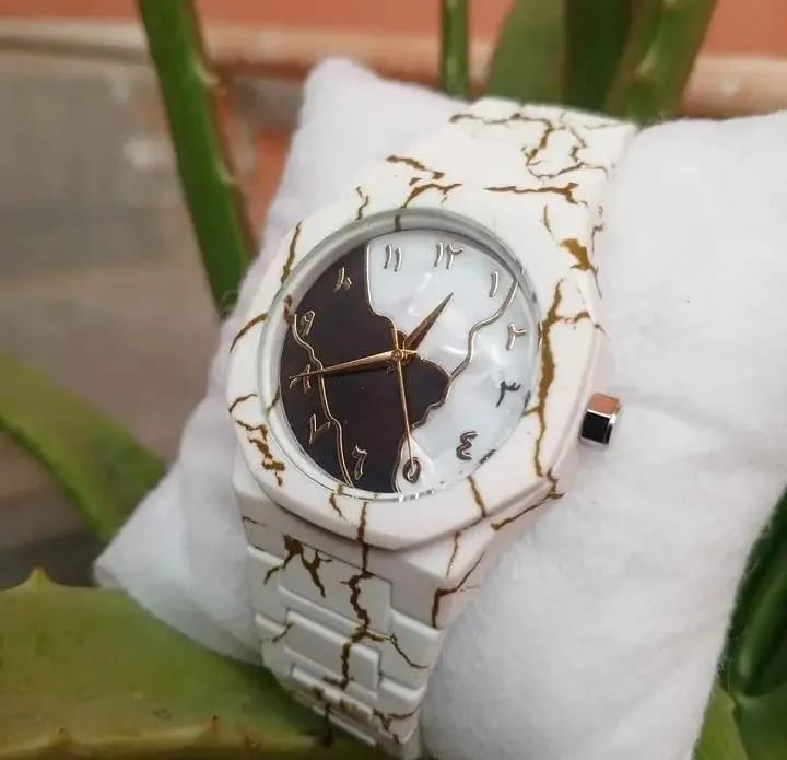 Men's Carbon Fiber White Marble Watch – Luxury Golden Design Analog Watch